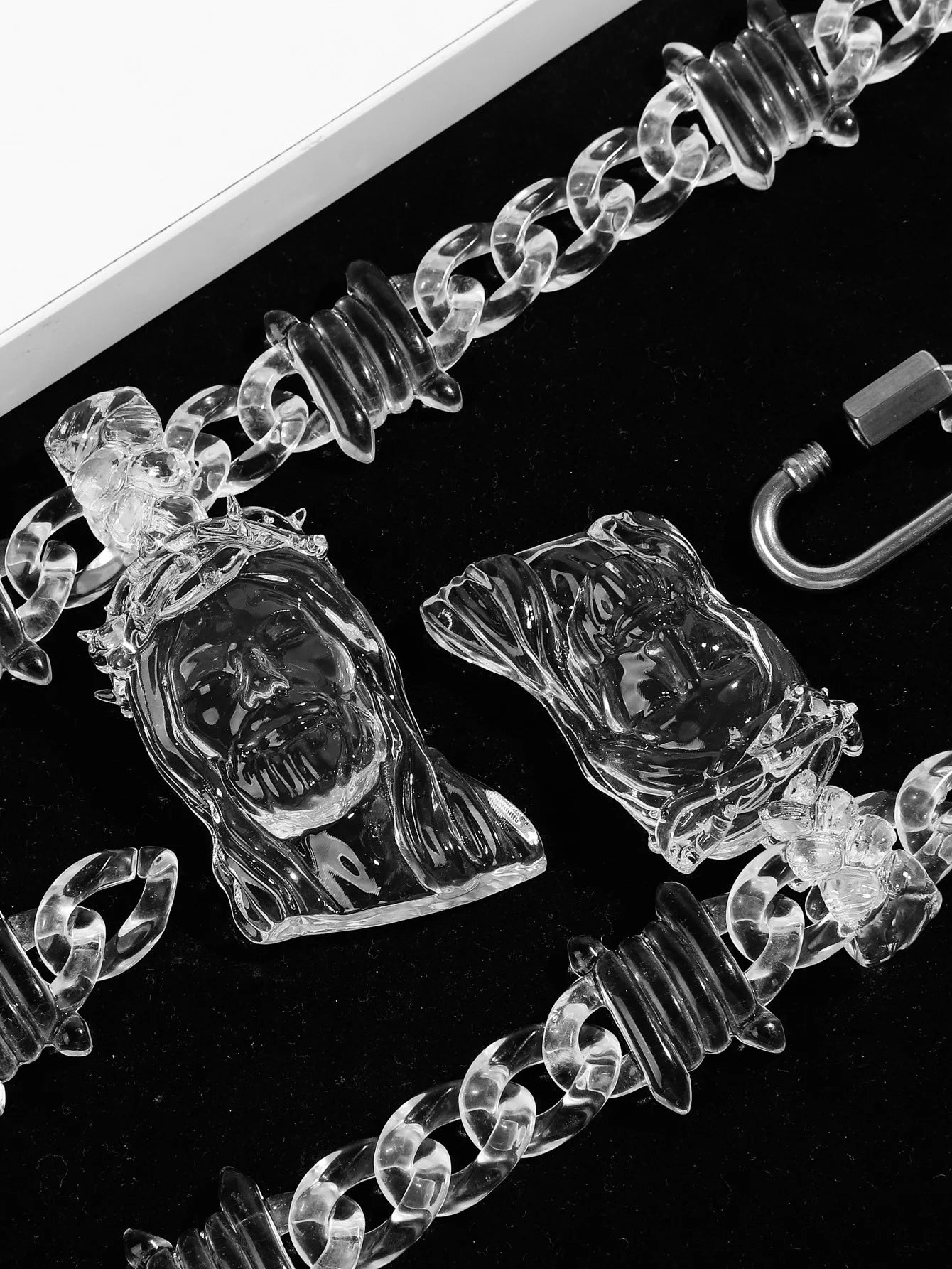 Clear Acrylic Jesus Pendant Necklace – Hip-Hop Style for Men